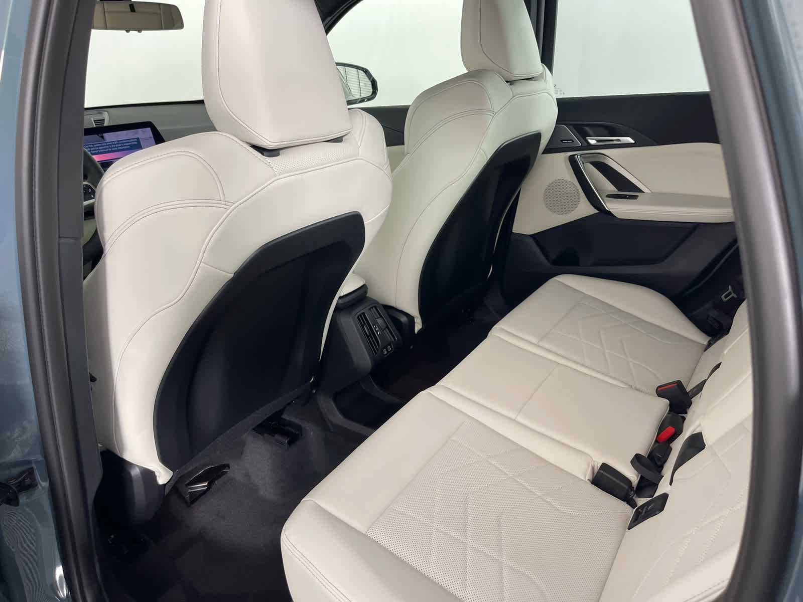 New 2026 BMW X1 xDrive28i w/ Technology Package AWD/4WD image 14