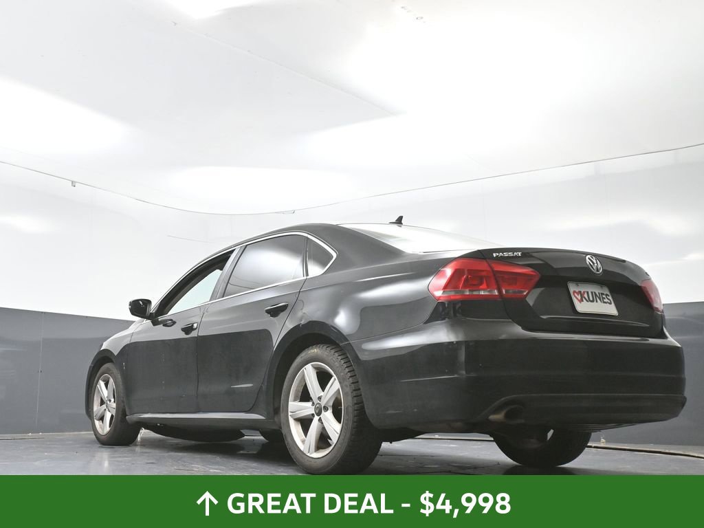 Used 2013 Volkswagen Passat 2.5 SE FWD image 30