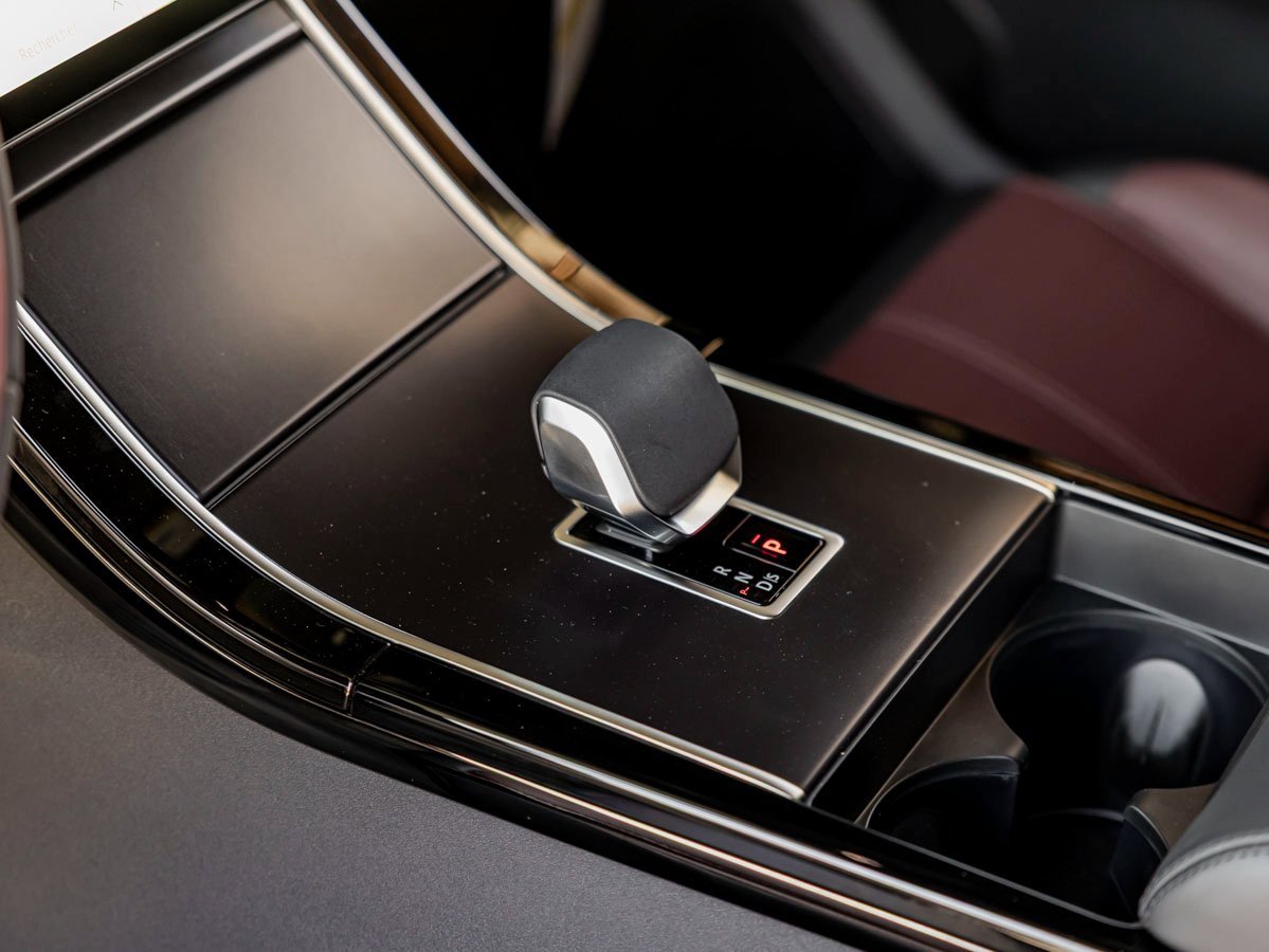 New 2026 Land Rover Range Rover Velar Autobiography image 19