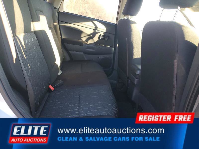 Used 2024 Mitsubishi Outlander Sport AWD image 21