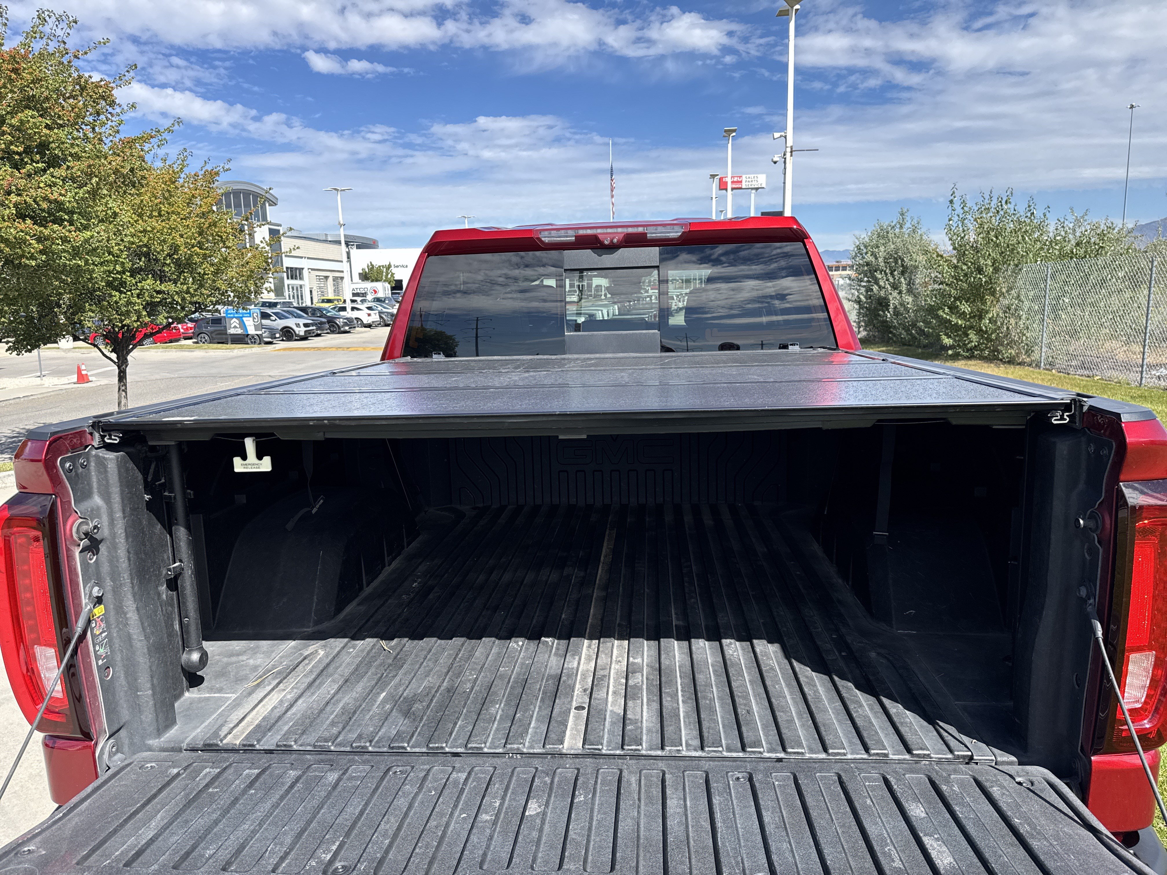Used 2023 GMC Sierra 1500 Denali w/ Technology Package AWD/4WD image 25