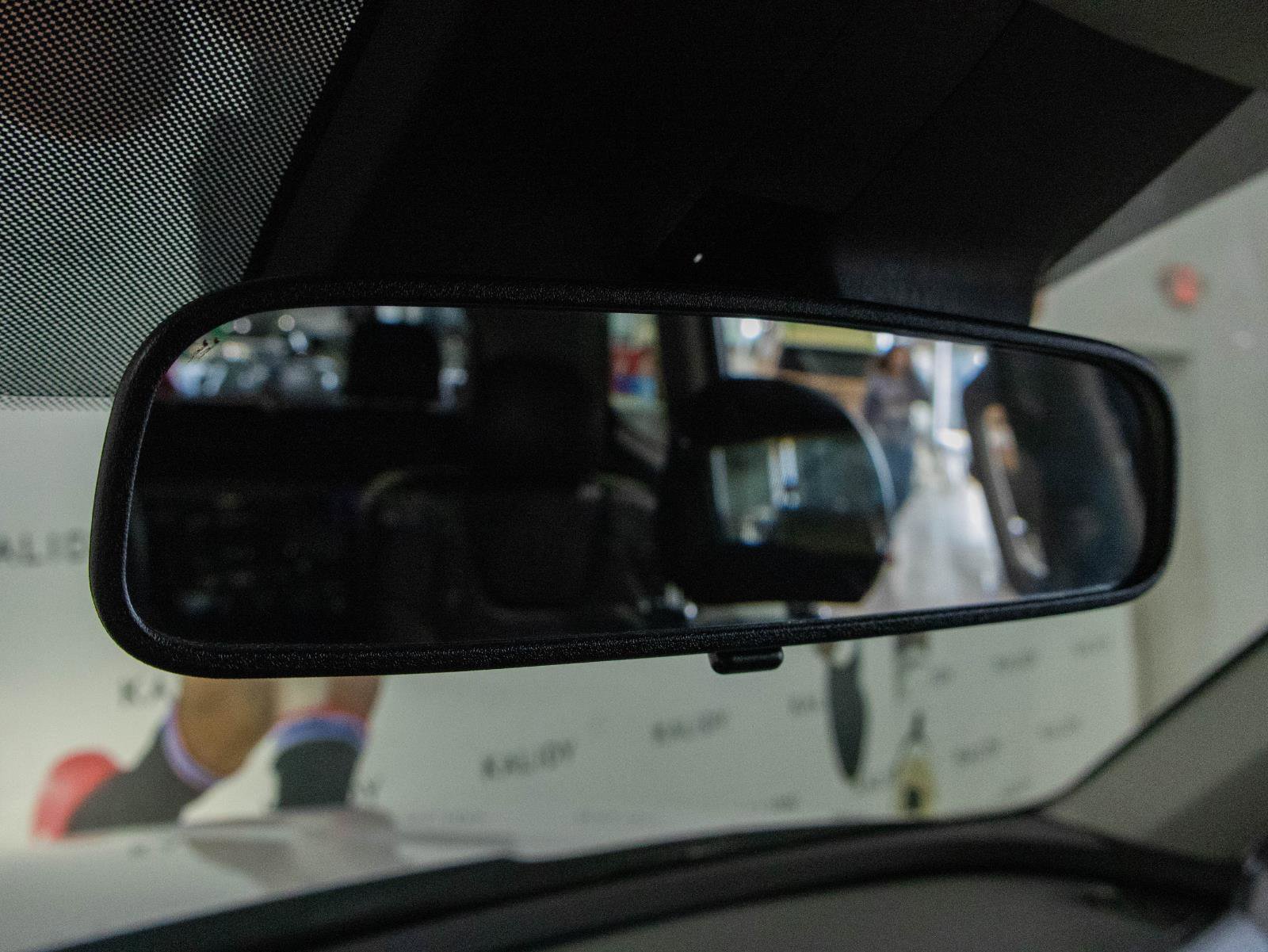 Used 2020 Kia Telluride S FWD image 12