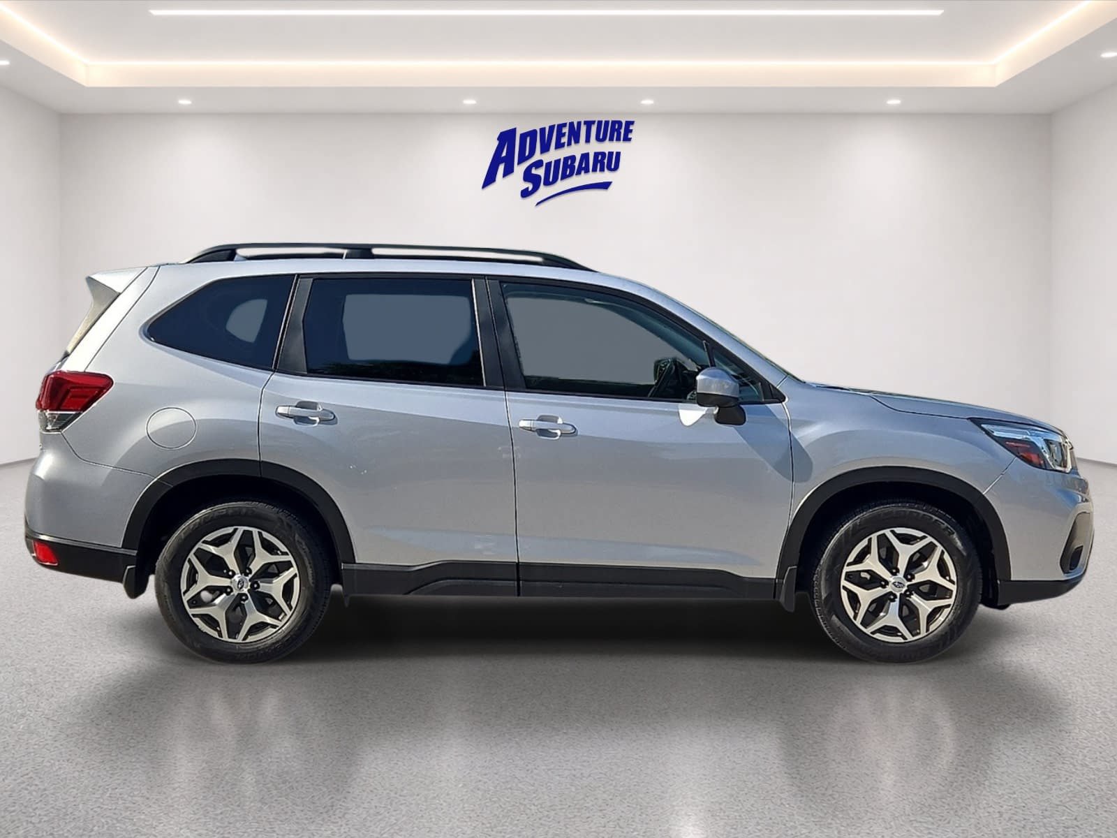 Used 2019 Subaru Forester Premium AWD/4WD image 7