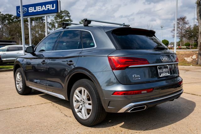 Used 2022 Audi Q5 2.0T Premium w/ Convenience Package image 4
