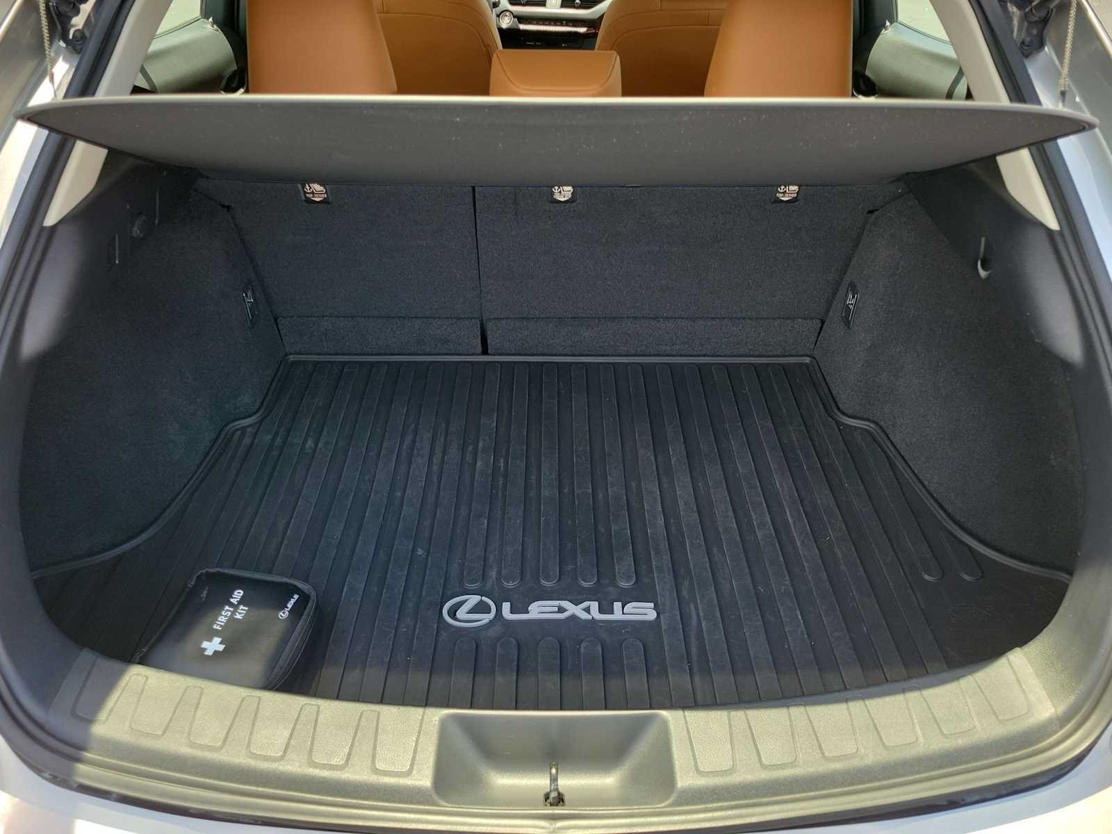 Used 2021 Lexus UX 200 w/ Accessory Package (Z1) FWD image 29