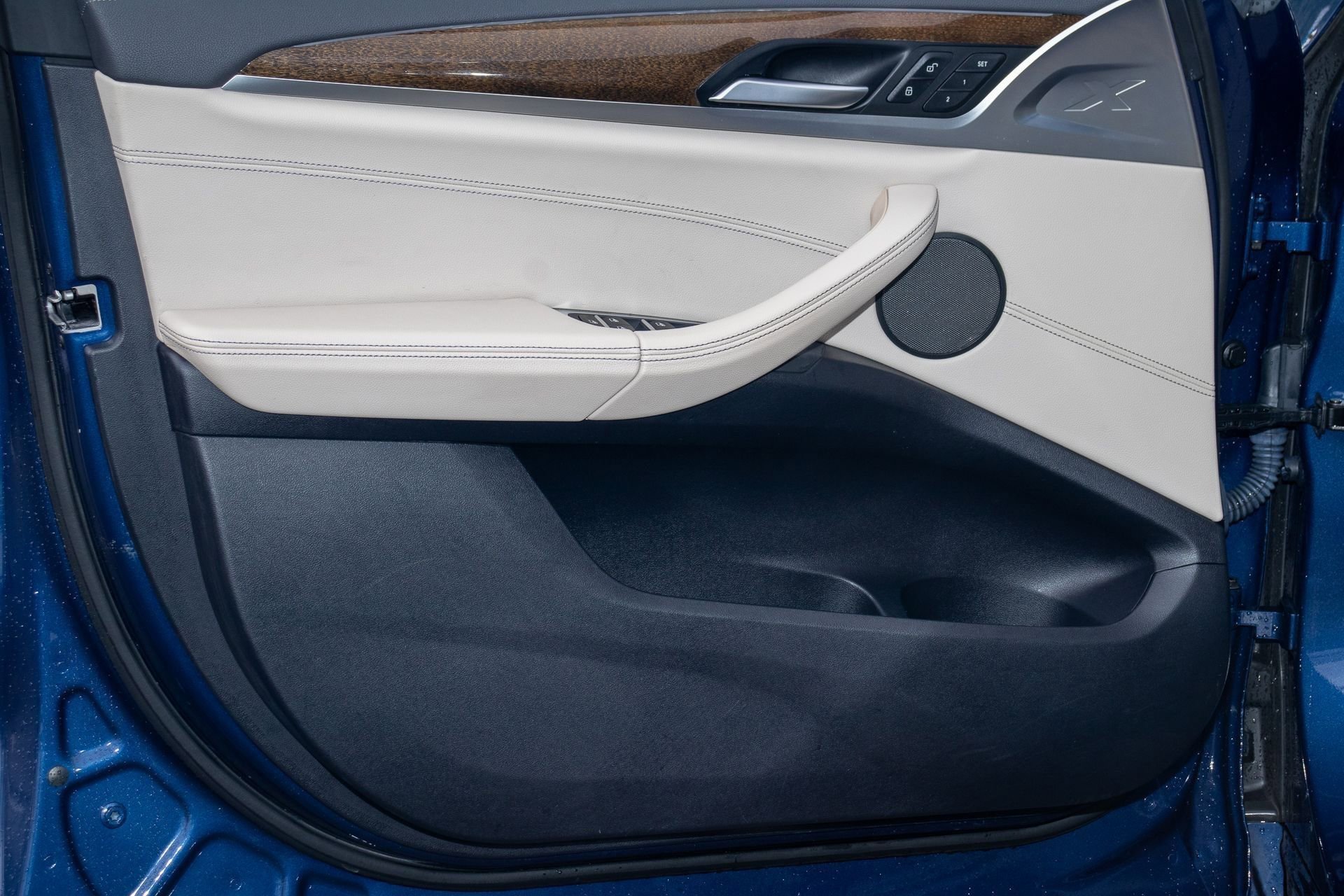 Used 2019 BMW X3 M40i w/ Premium Package image 16