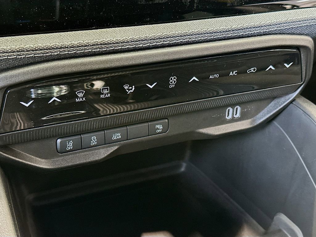 New 2026 Jeep Cherokee Laredo image 17