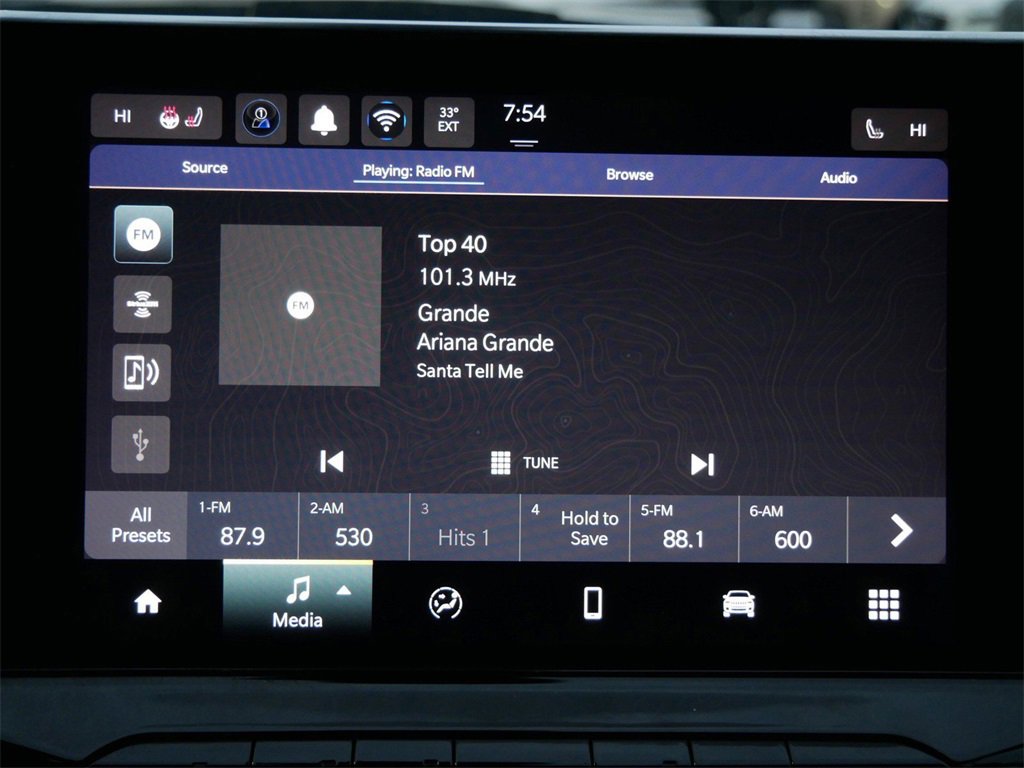 Used 2024 Jeep Compass Limited image 18