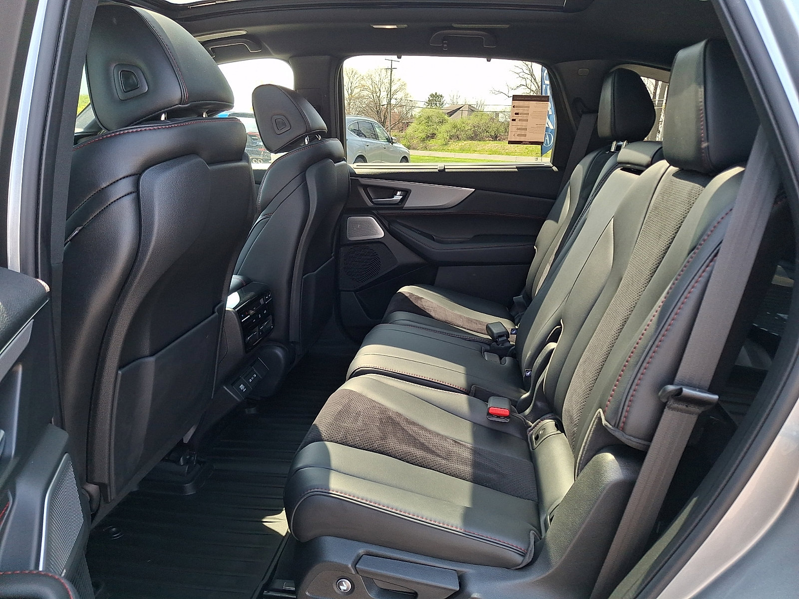 Certified 2025 Acura MDX A-Spec image 10