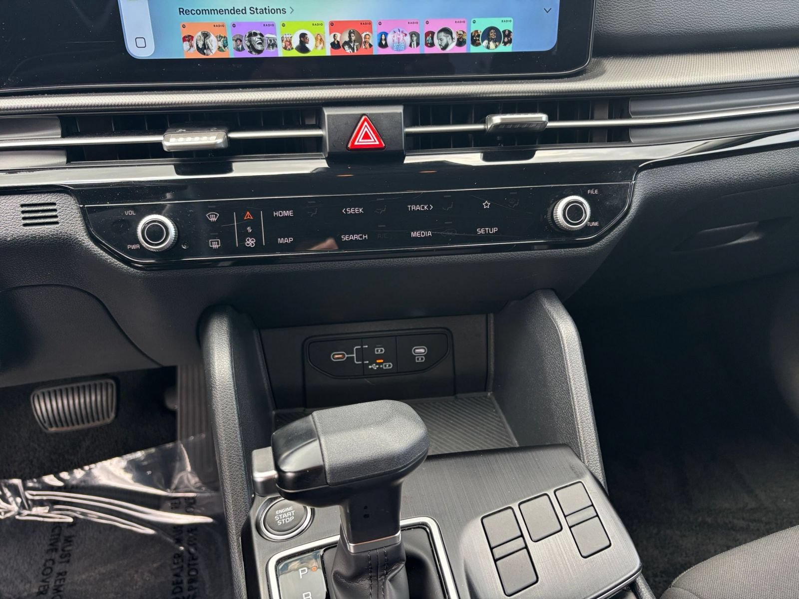 Used 2026 Kia Sportage LX FWD image 16