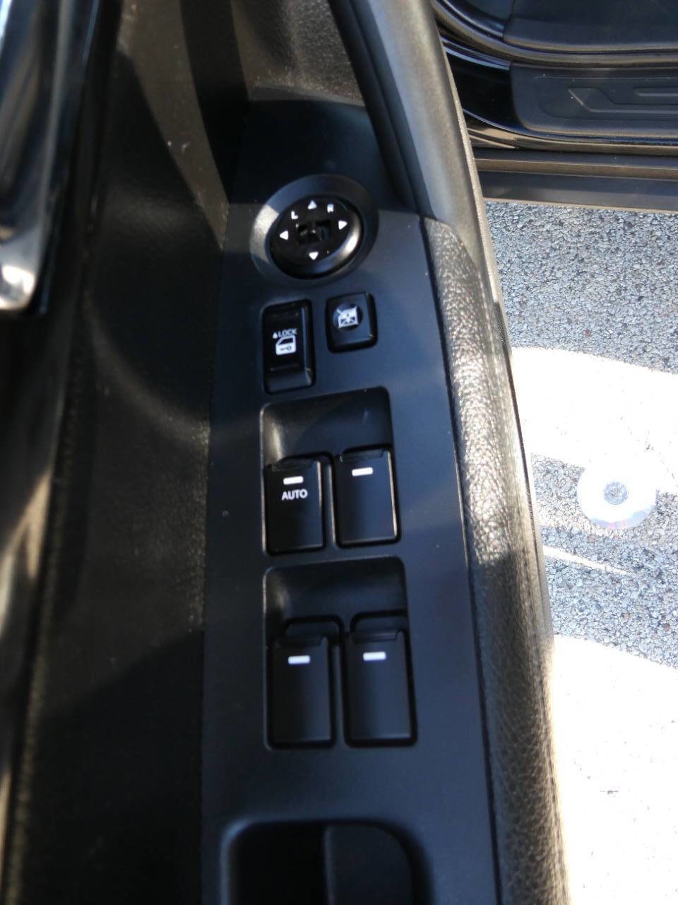 Used 2011 Kia Sorento EX w/ Premium Pkg image 25