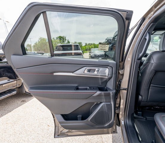 New 2026 Ford Explorer ST-Line w/ ST-Line Street Pack AWD/4WD image 19
