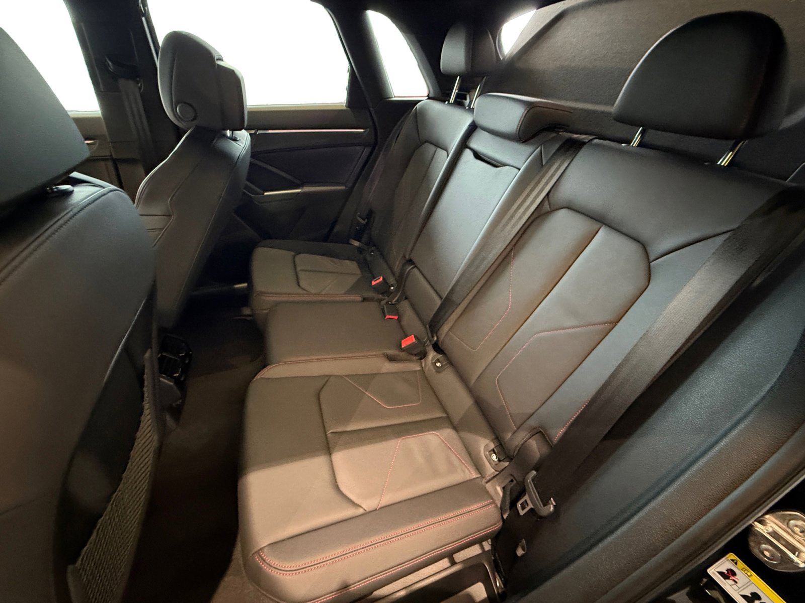 Certified 2025 Audi Q3 2.0T Premium Plus w/ Premium Plus Package image 16