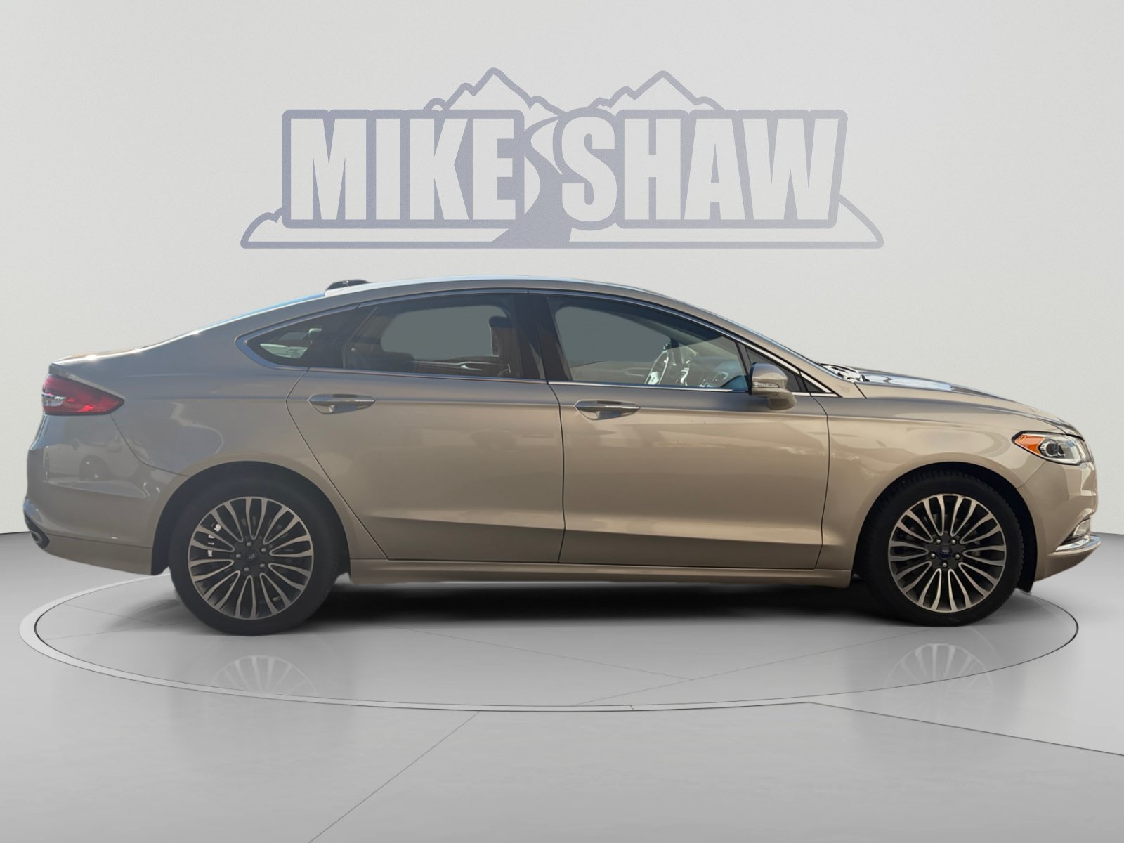 Used 2017 Ford Fusion SE w/ Fusion SE Technology Package AWD/4WD image 6
