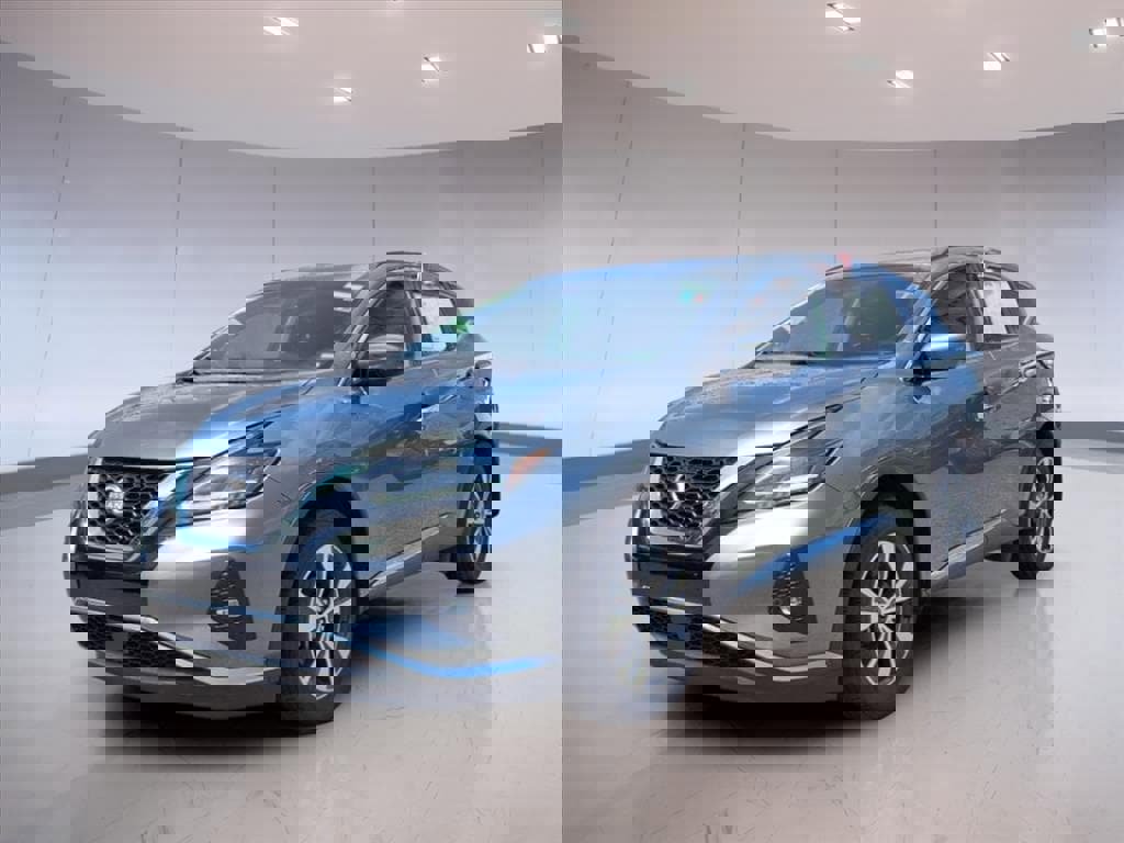 Used 2023 Nissan Murano SV image 2