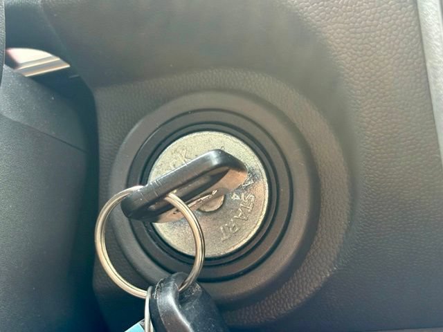 Used 2019 Nissan Frontier SV RWD image 21