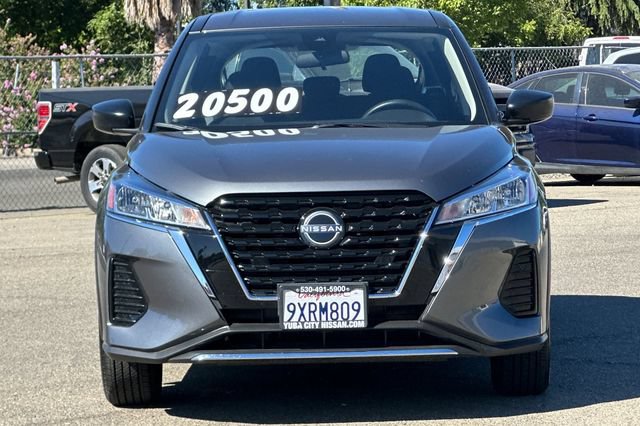 Certified 2025 Nissan Kicks Play S FWD image 9