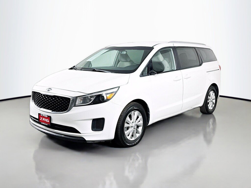 Used 2016 Kia Sedona LX w/ LX Convenience Package image 1