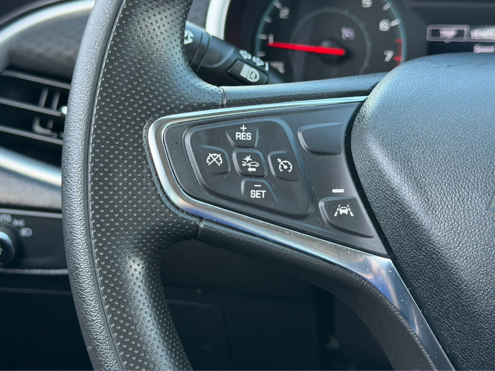 Used 2023 Chevrolet Malibu LT FWD image 24