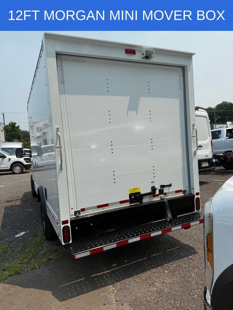 New 2027 Ford E-350 and Econoline 350 Super Duty w/ Driver's Safety Package RWD image 5