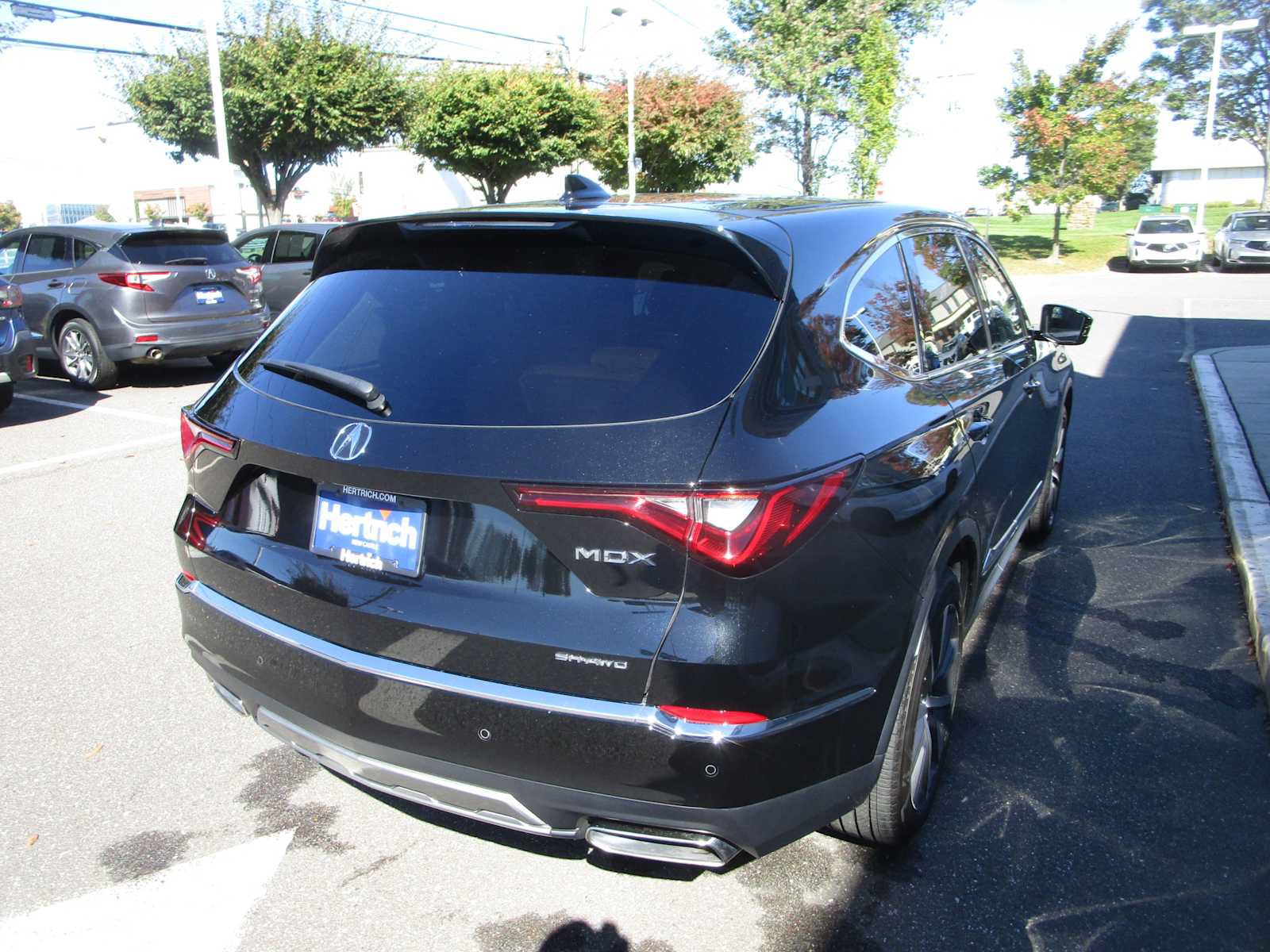 Certified 2026 Acura MDX w/ Technology Package AWD/4WD image 5