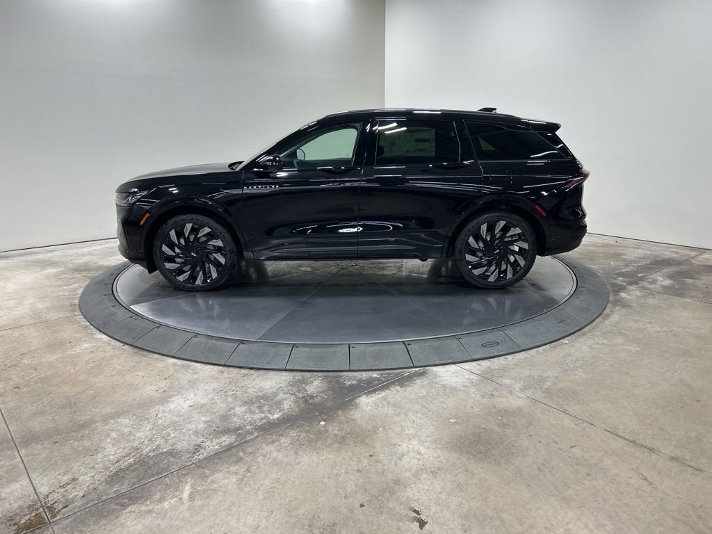 New 2026 Lincoln Nautilus Reserve w/ Jet Appearance Package image 8