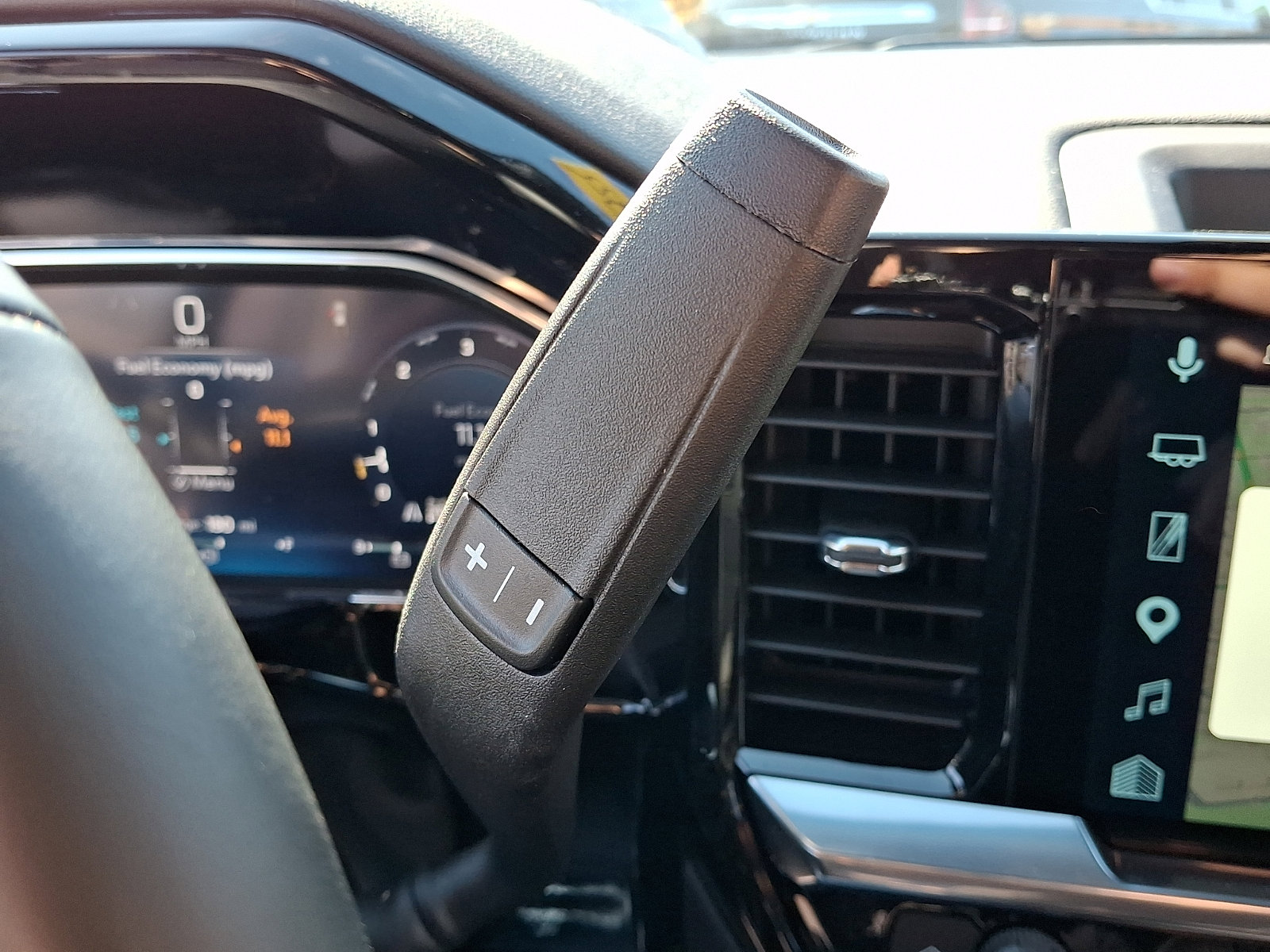 Certified 2026 Chevrolet Silverado 1500 LT image 16