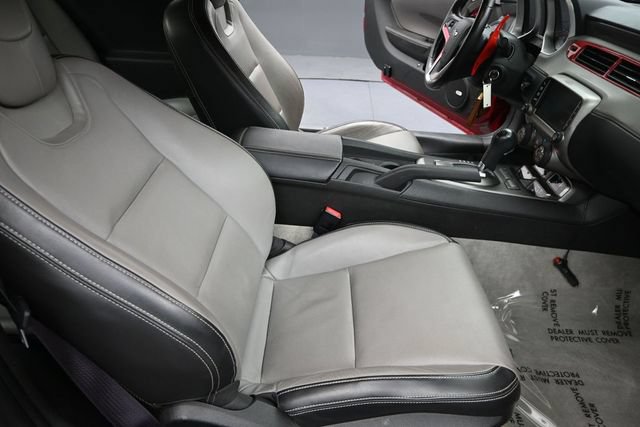 Used 2013 Chevrolet Camaro LT RWD image 17