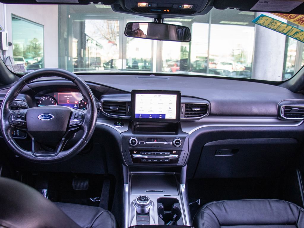Used 2020 Ford Explorer XLT w/ Equipment Group 202A image 15