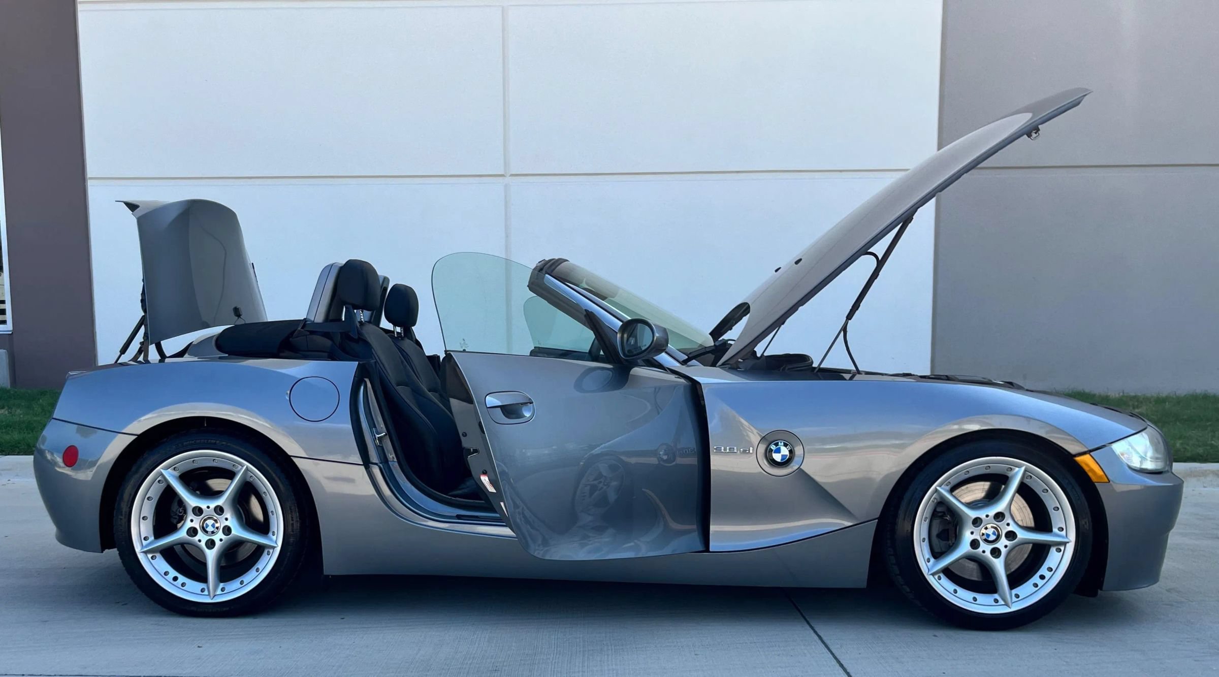 Used 2008 BMW Z4 3.0si RWD image 10
