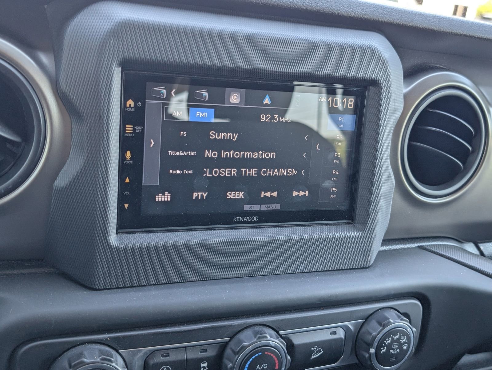 Used 2018 Jeep Wrangler Unlimited Sport S image 18