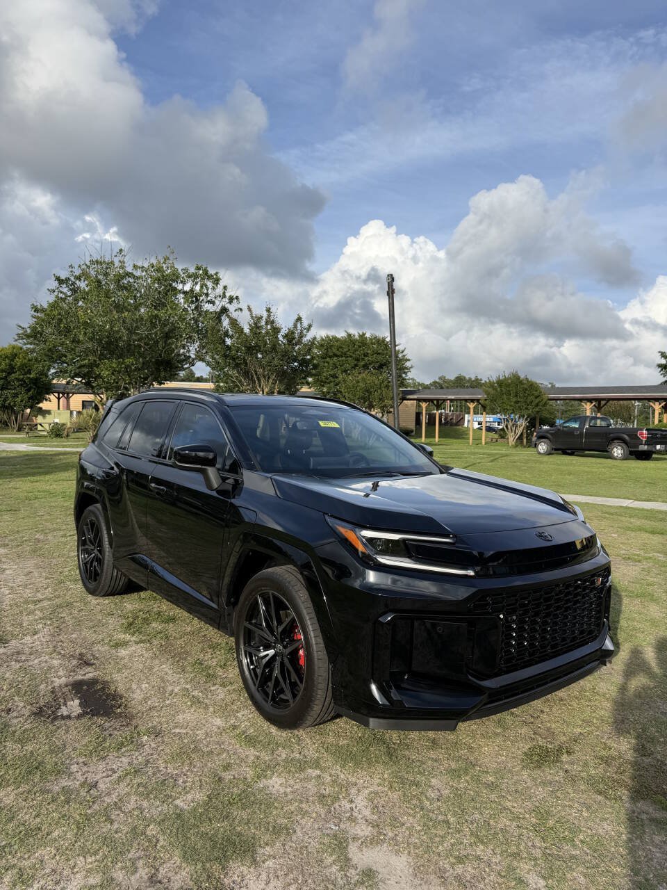 Used 2026 Toyota RAV4 AWD Plug-in Hybrid image 3