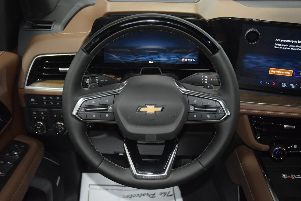 New 2026 Chevrolet Suburban High Country AWD/4WD image 37