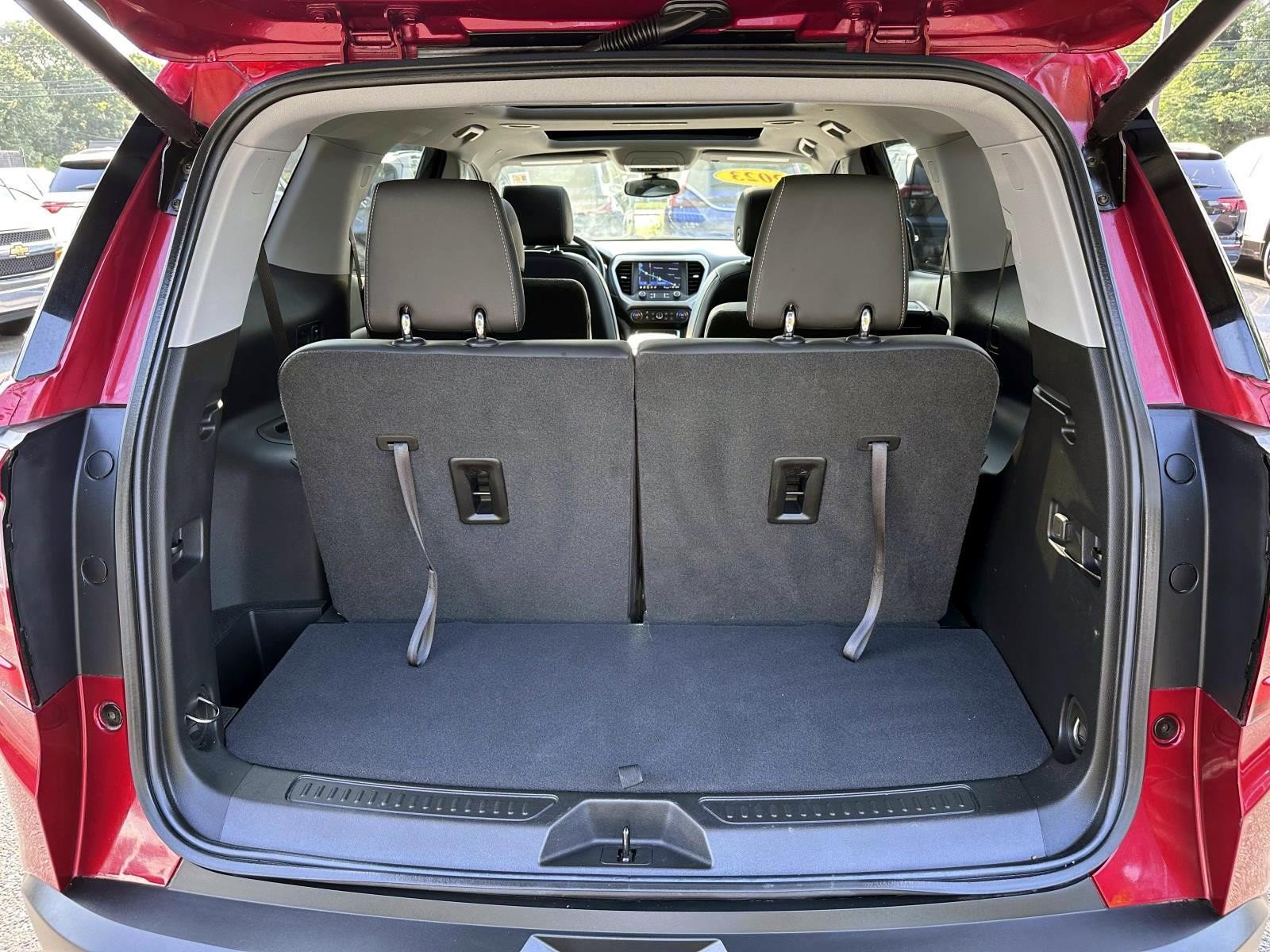 Used 2023 GMC Acadia SLT w/ Elevation Edition AWD/4WD image 7