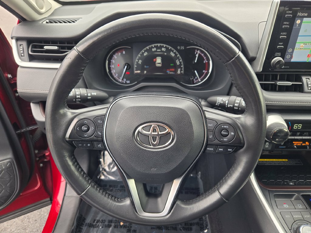 Used 2020 Toyota RAV4 Limited AWD/4WD image 45
