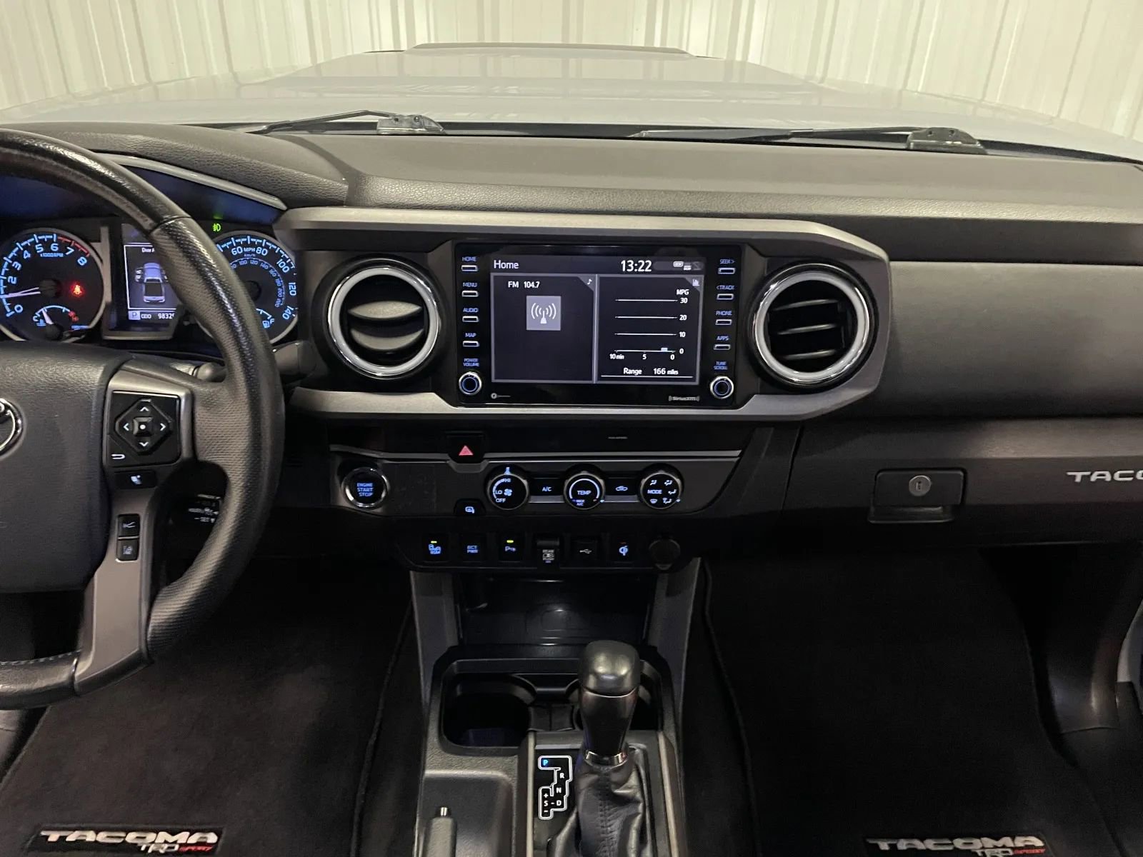 Used 2020 Toyota Tacoma TRD Sport w/ Technology Package image 32
