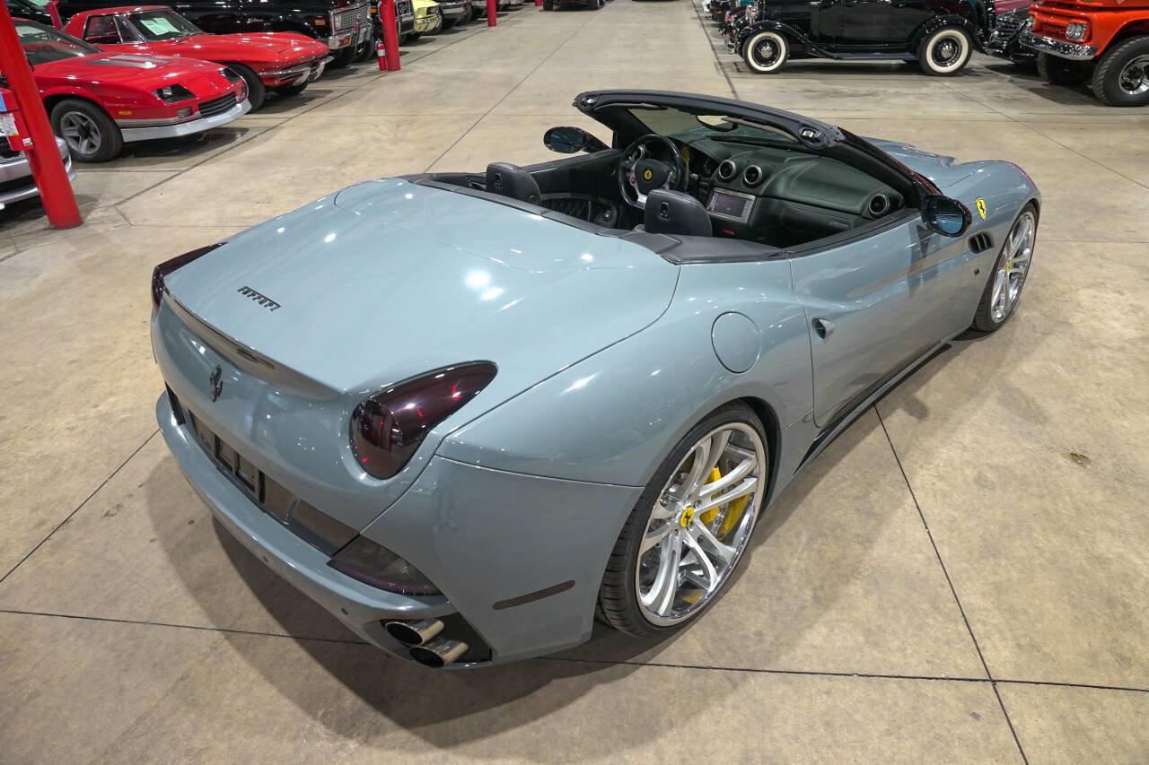 Used 2010 Ferrari California image 16