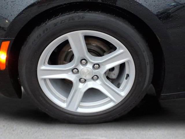 Used 2023 Chevrolet Camaro LT image 10