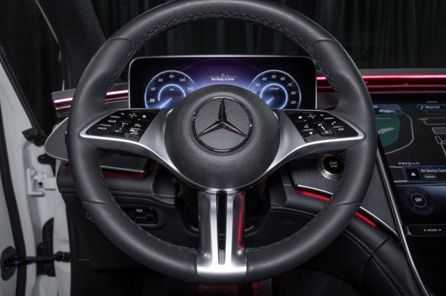 Used 2025 Mercedes-Benz EQE 350+ SUV image 22