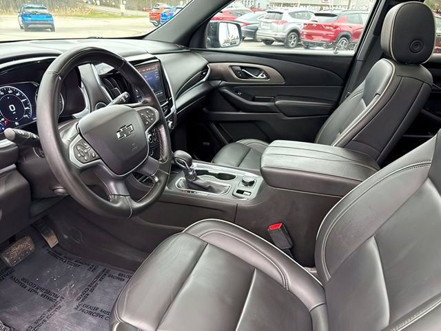 Used 2023 Chevrolet Traverse Premier w/ Redline Edition AWD/4WD image 15