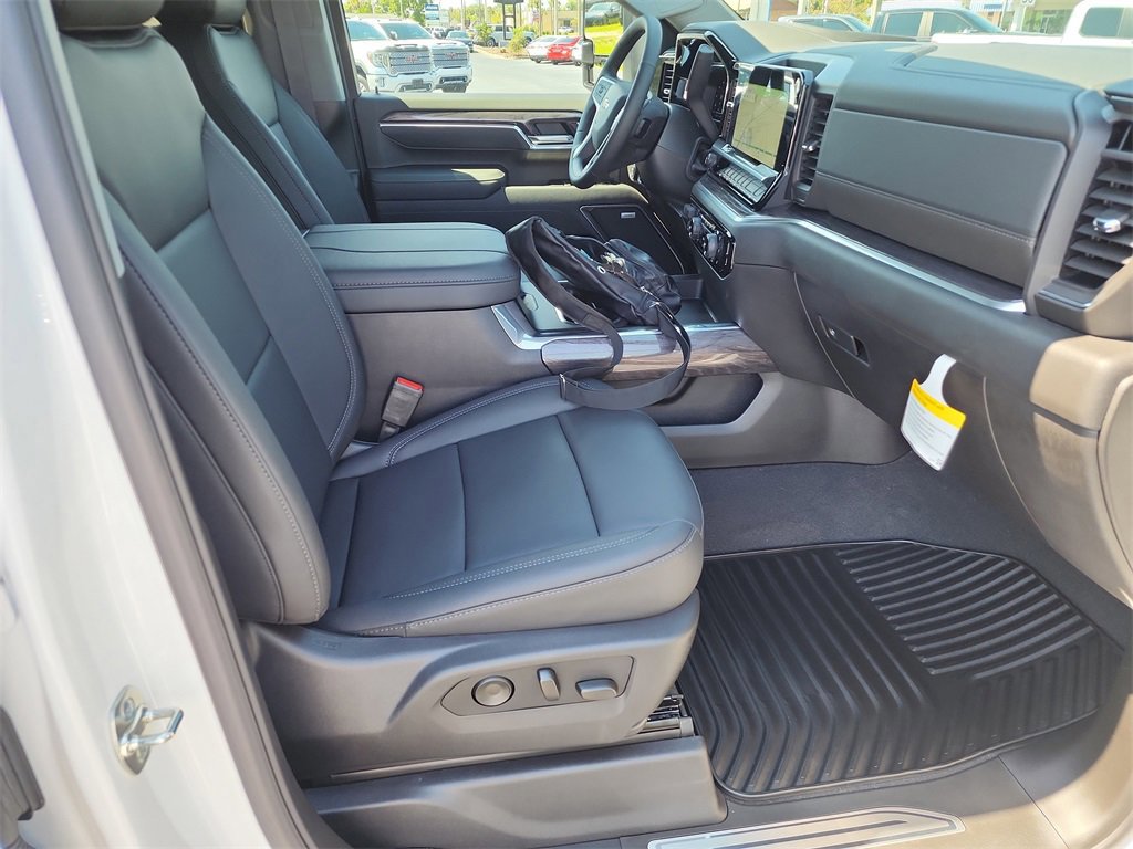 New 2025 Chevrolet Silverado 2500 LTZ w/ Z71 Chrome Sport Edition image 10