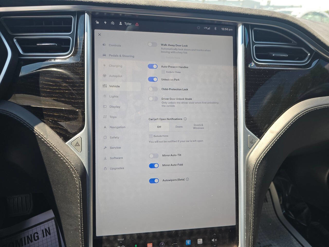 Used 2017 Tesla Model S 100D AWD/4WD image 33