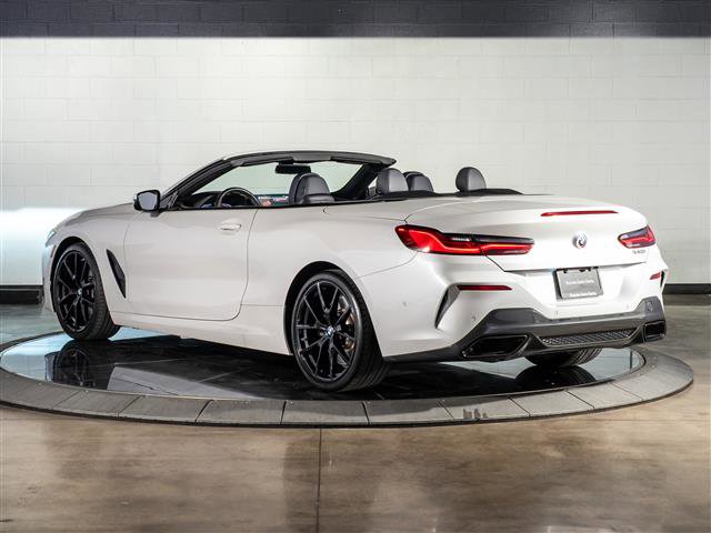 Used 2023 BMW 840i Convertible image 3