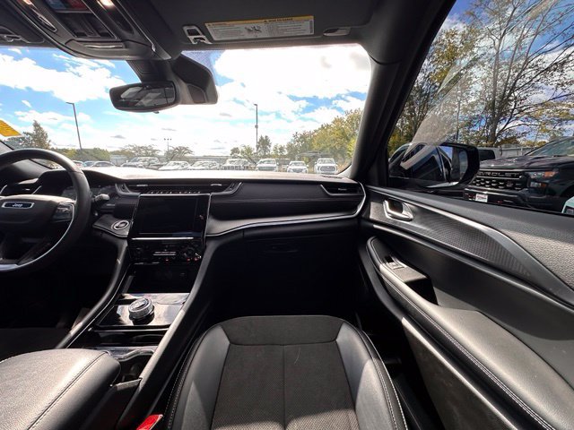 Used 2023 Jeep Grand Cherokee L Altitude AWD/4WD image 31