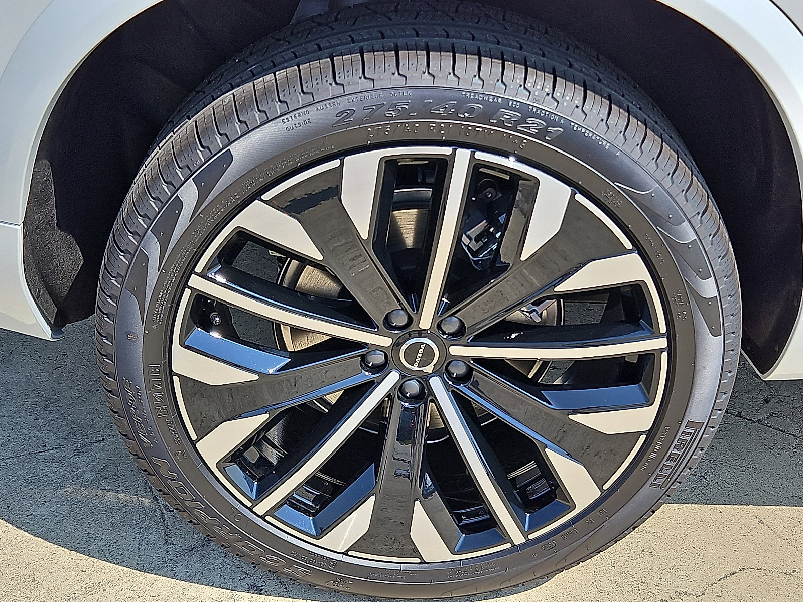 New 2026 Volvo XC90 B6 Ultra image 7