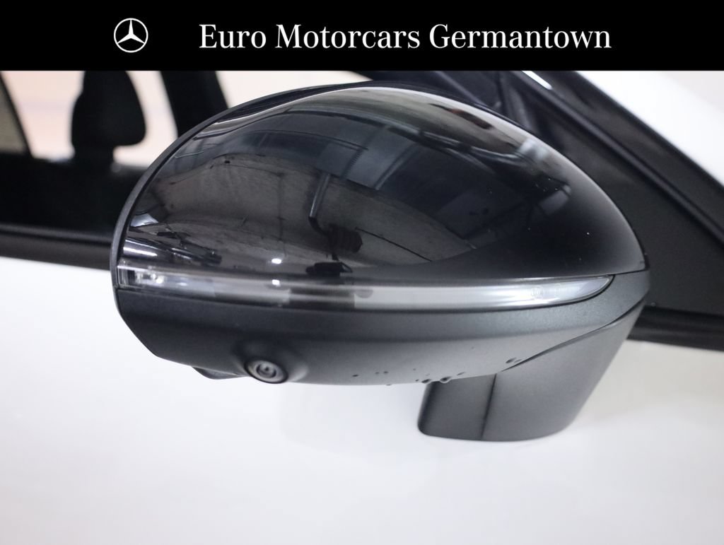 Used 2023 Mercedes-Benz GLC 300 4MATIC w/ AMG Line image 58