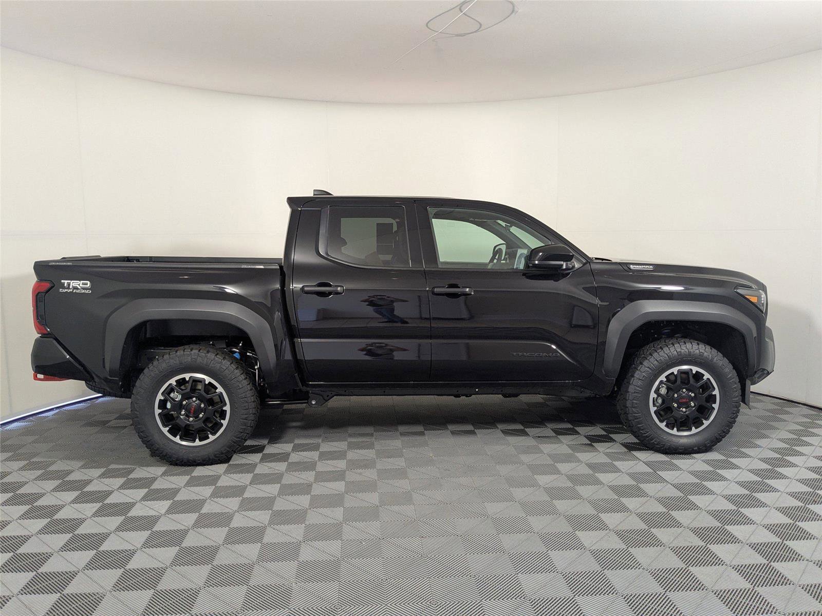 New 2025 Toyota Tacoma TRD Off-Road image 20