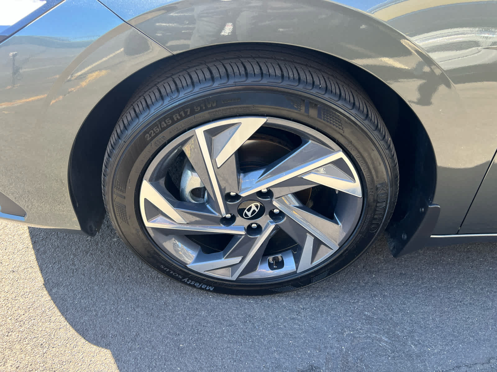 Used 2025 Hyundai Elantra Sport FWD image 6