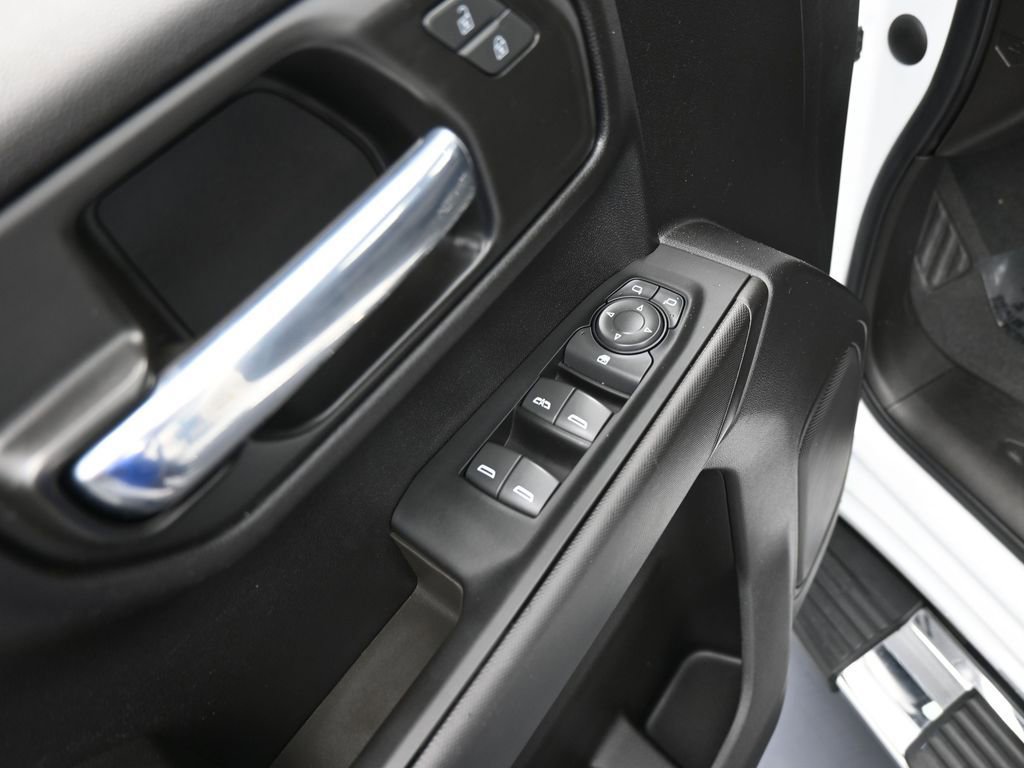 Used 2022 Chevrolet Silverado 1500 Custom image 13