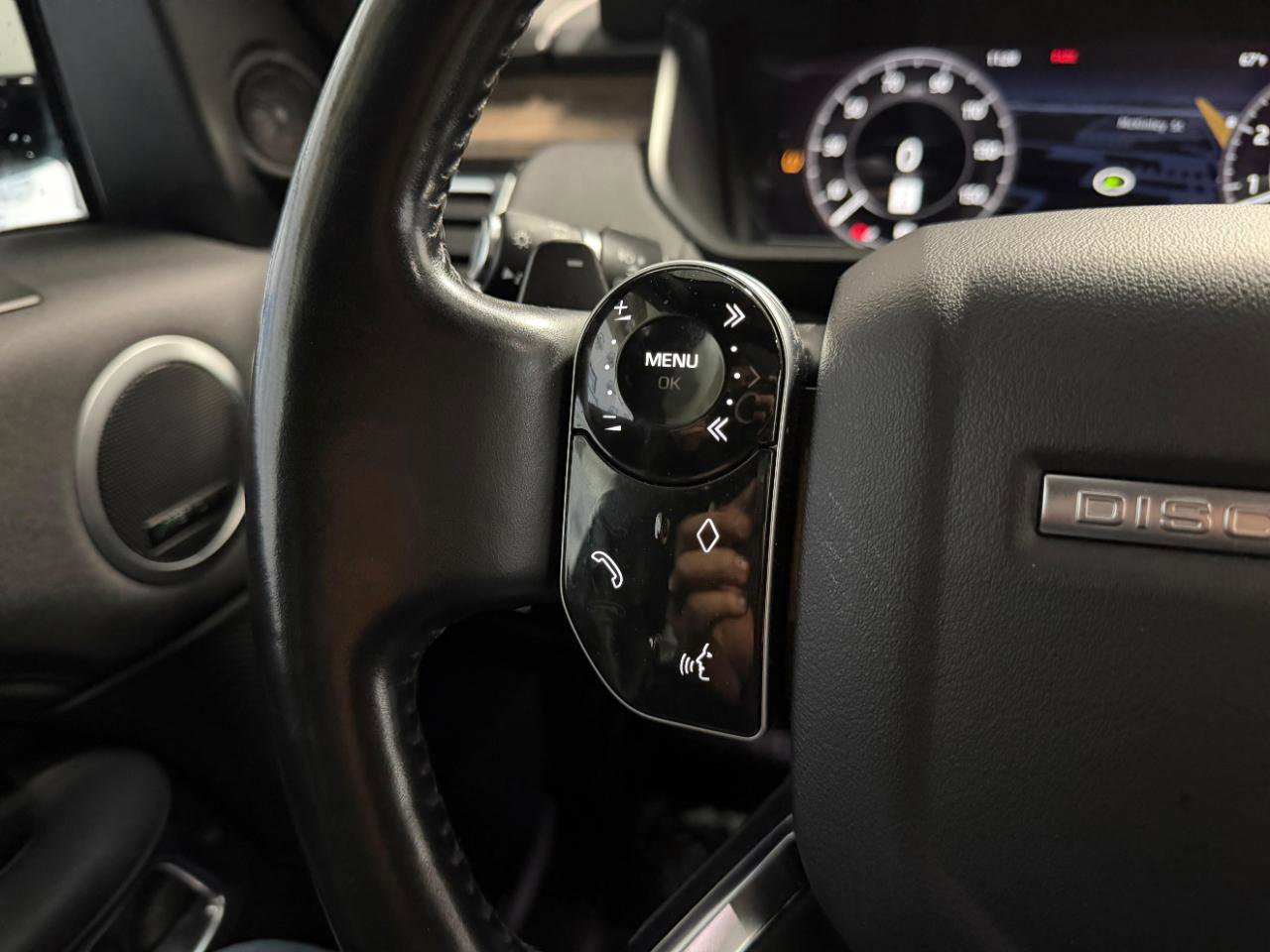 Used 2020 Land Rover Discovery HSE AWD/4WD image 35